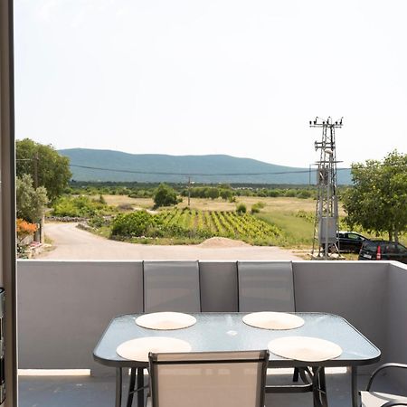 Pave&Ema Apartman Konjevrate Esterno foto